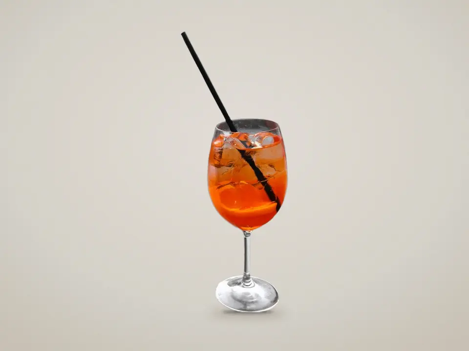 Aperol Spritz avec une rondelle d'orange